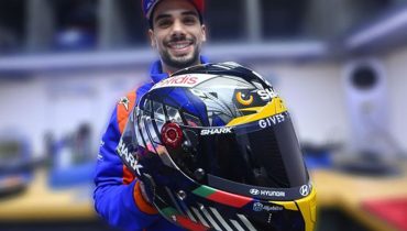 Miguel Oliveira capacete Vamos ajudar o João Pedro
