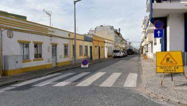Obras na Rua dos Combatentes da Grande Guerra em Loulé - C.M.Loule - Mira