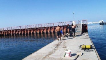 Obras pontão flutuante da Culatra
