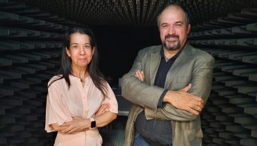 Os investigadores Rute André e Nuno Borges Carvalho