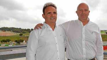 Paulo Silva_Paulo Pinheiro_er_01|Paulo Silva_Paulo Pinheiro_er_02|paineis fotovoltaicos no autodromo do algarve