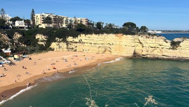 Praia Nossa Senhora da Rocha. MC