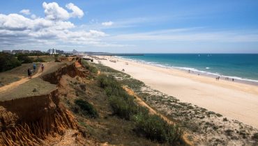 Praia da Rocha Baixinha ou dos Tomates|dessalinzadora_esquema|dessalinzadora_mapa geral|dessalinzadora_ribeira de quarteira|dessalinzadora_rocha baixinha e falesia|dessalinzadora_torre