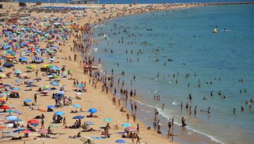 Praia da Rocha em Agosto_turistas_turismo_er (3)