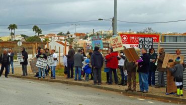 Protesto contra destruição lagoas de Lagoa_01|Protesto contra destruição lagoas de Lagoa_02|Protesto contra destruição lagoas de Lagoa_03|Protesto contra destruição lagoas de Lagoa_04|Protesto contra destruição lagoas de Lagoa_05|Protesto contra destruição lagoas de Lagoa_06