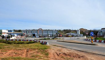Rotunda sargaçal sem obras_03|EN125_ponte do Arade_filas|Máquinas e camiões para ministro ver