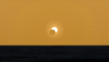 Simulação do máximo do Eclipse parcial do Sol de 21 de agosto de 2017
