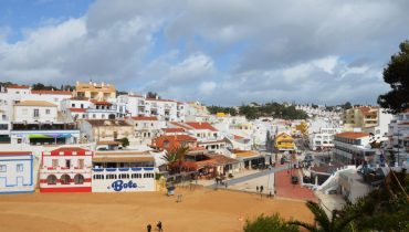 Praia de Carvoeiro - Foto: Elisabete Rodrigues | Sul Informação