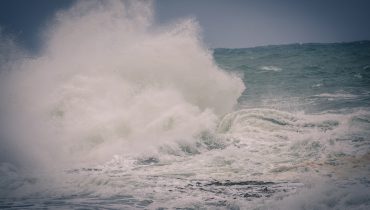 Temporal_agitacao maritima_Depositphotos_125092344_L