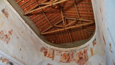 O teto quase elíptico da Igreja da Misericórdia