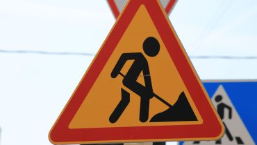 Trabalhos na estrada obras|Transito