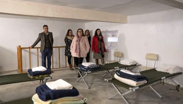 Visita ao abrigo temporário 2|Aspeto do novo abrigo temporário|Isilda Gomes com Catarina Nunes (MAPS)