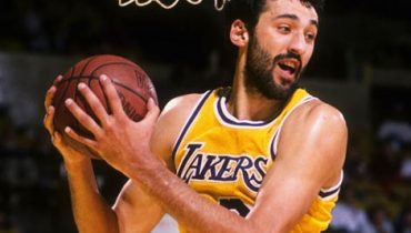 Vlade Divac