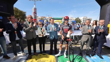 Volta ao Algarve em Lagoa
