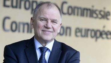 Valdis Dombrovski