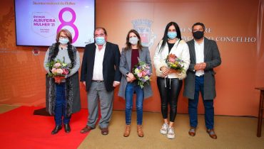 albufeira homenagem mulheres (6)|albufeira homenagem mulheres (7)|albufeira homenagem mulheres (1)|albufeira homenagem mulheres (2)|albufeira homenagem mulheres (3)|albufeira homenagem mulheres (4)|albufeira homenagem mulheres (5)