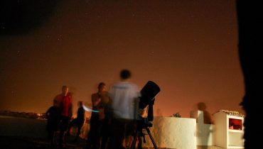 astronomia no Verão|Figura-2-Ceu-a-norte-pela-uma-hora-da-madrugada-de-dia-30|Figura-1-Ceu-a-oeste-ao-inicio-da-noite-de-dia-2