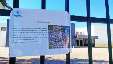 cartaz indicando o local de voto em Lagoa|informacao local de voto em Lagoa