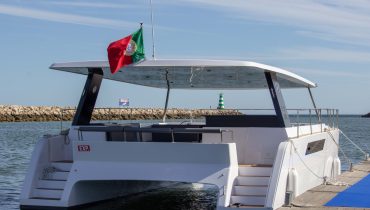 catamarã solar vilamoura 32 HS|catamarã solar vilamoura 08 HS|catamarã solar vilamoura 31 HS