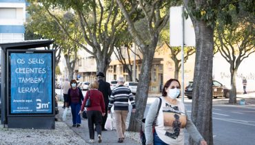 covid_pandemia_virus_pessoas_mascaras_portimao_fc-5