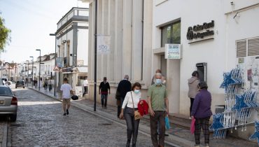 covid_pandemia_virus_pessoas_mascaras_tavira_fc-8