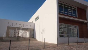 fachada da escola de Santa Maria