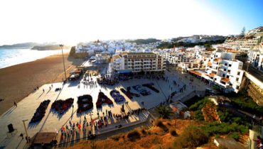 O logotipo humano da Festa do Basquetebol em Albufeira