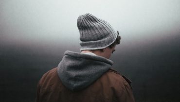 frio jovem gorro