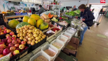 há petisco no mercado de sagres