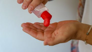 alcool_gel_pandemia_covid_19_corona