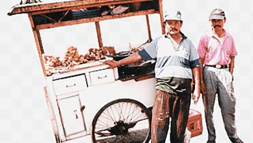 Imagem antiga do Homem das castanhas em Faro