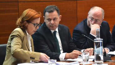 montenegro seca ministros ccdr (1)|montenegro seca ministros ccdr (2)