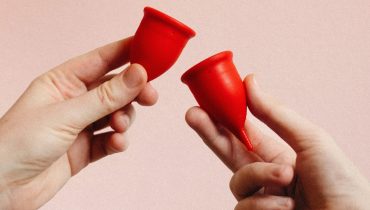 mulher - menstruação unsplash|DiaDignidade menstrual-instagram|mulher - menstruação unsplash