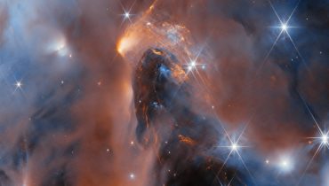 Peeking into Perseus|planeta-errante-perseu-web|comparacao-de-tamanhos|NGC-1333_Langeveld-et-al