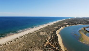 praia da terra estreita