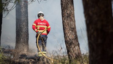 rescaldo_incendio_sapadores_de_faro_bombeiros_helicoptro_fl-13