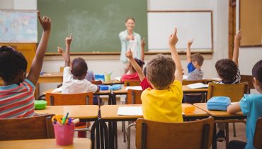 ESCOLA_CRIANÇAS_ALUNOS_EDUCAÇÃO_SALA DE AULA_PROFESSOR