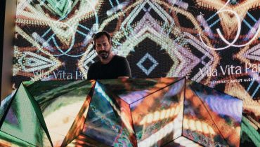 v disco club