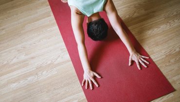yoga desporto em casa confinamento